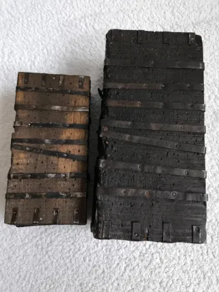 2 ANTIGUOS COFRES BAÚLES HIERRO Y MADERA VINTAGE