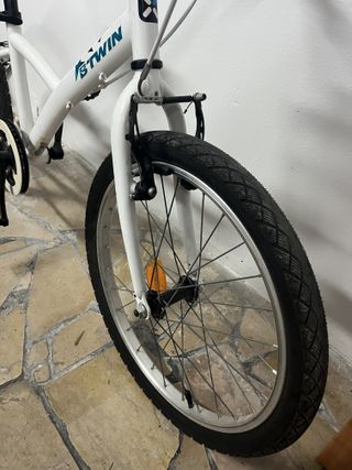 Bici infantil BTWIN 20'' blanca