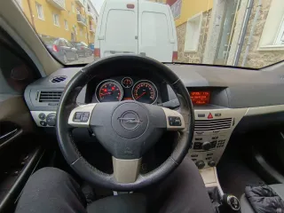 Opel Astra 2007