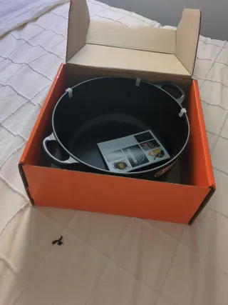 Olla Le Creuset Hierro Fundido 28cm Volcánico