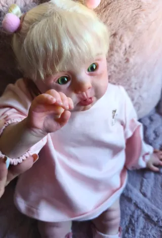 Bebé Reborn kit Princesa Adelaide