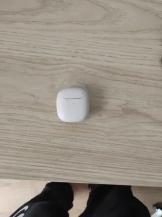 Auriculares inalámbricos blancos