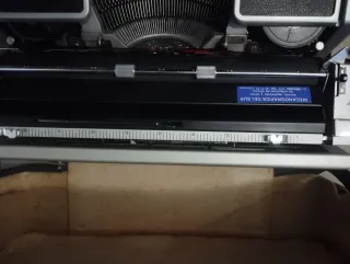 Máquina de escribir Olivetti Lettera DL