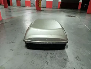 Cofre de techo 130x70x40cm.