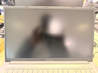 Portátil Asus Vivobook Plata - BIOS Bloqueada