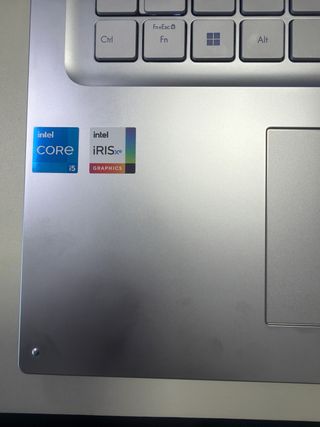 Portátil Asus Vivobook Plata - BIOS Bloqueada