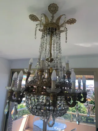 Lámpara antigua de bronce y cristal