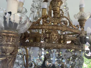 Lámpara antigua de bronce y cristal