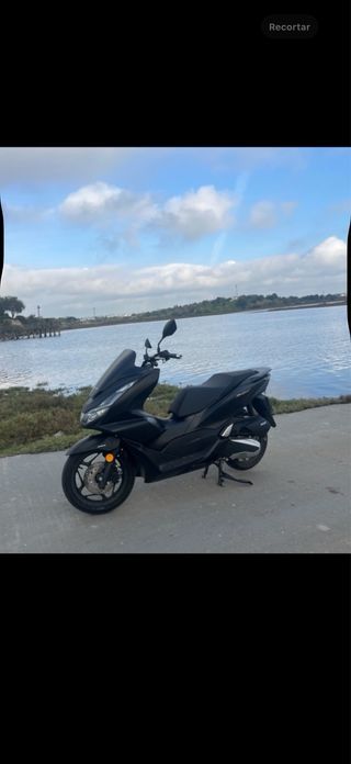 Honda PCX 125cc Negra