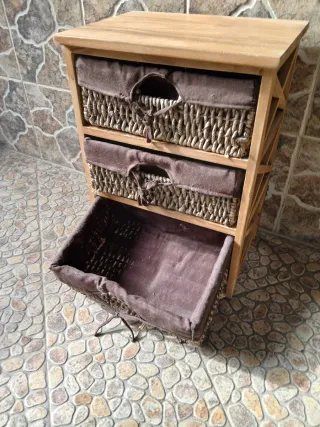Mueble auxiliar 3 cajones mimbre y madera