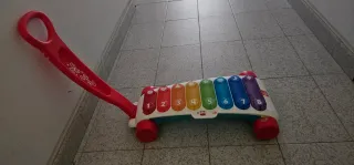 Piano infantil con números y formas