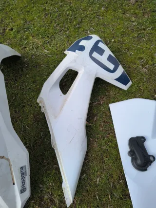 Plásticos Husqvarna 2020-2023