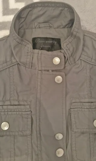 Chaqueta Stradivarius gris Talla S