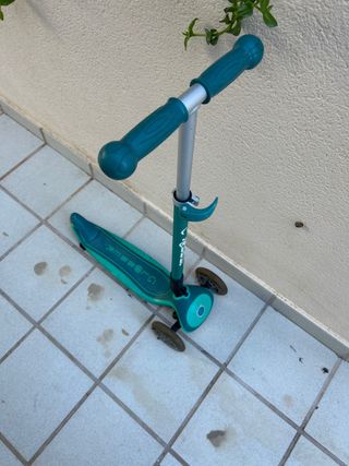 Monopatín 3 ruedas