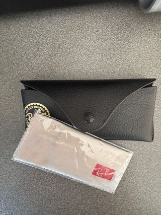 Porta gafas Ray-Ban negro