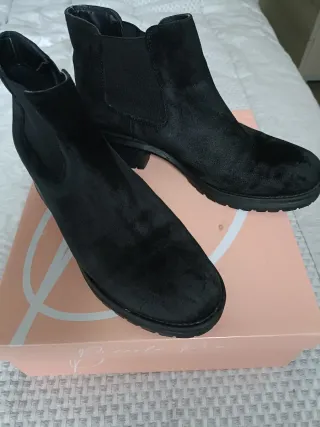 Botines negros mujer