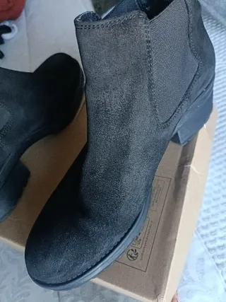 Botines negros mujer