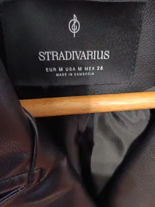 Cazadora Piel Stradivarius Negra