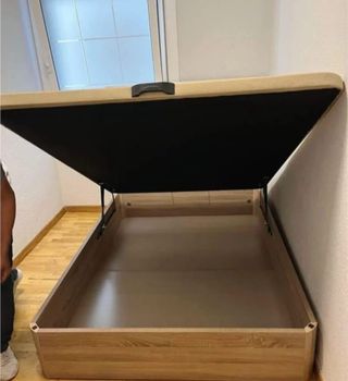 Canapé de madera con colchones Viscoelastica