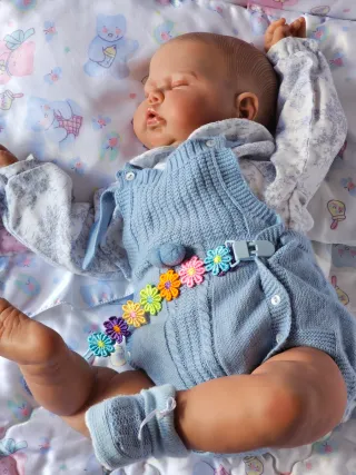 Bebé Reborn Morenito 60cm