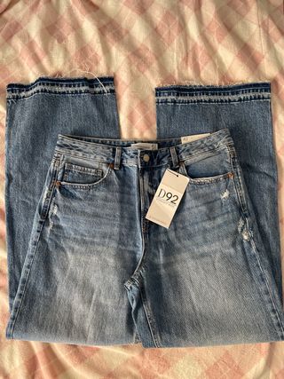 Pantalón ancho Stradivarius Talla 42