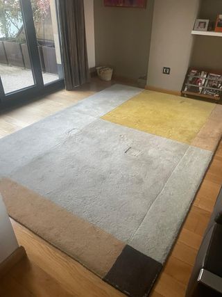 Alfombra grande salón tela geométrica