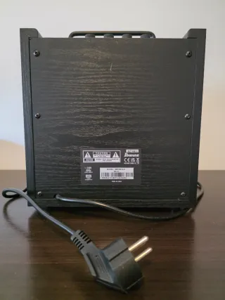 Amplificador Ibanez Bajo