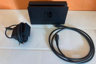 Nintendo Switch completa + dock + 2 controller