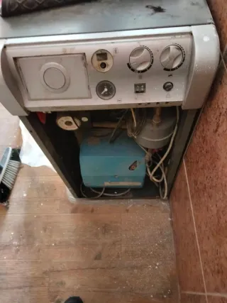 Caldera gasoil gris y azul