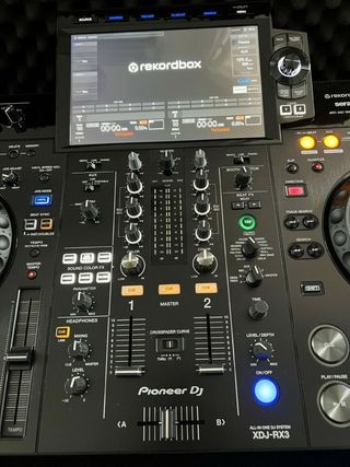 ALQUILER (MADRID) -> Pioneer XDJ RX3