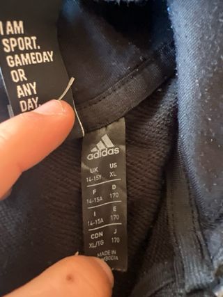 Chaqueta Adidas negra con capucha · Vintage