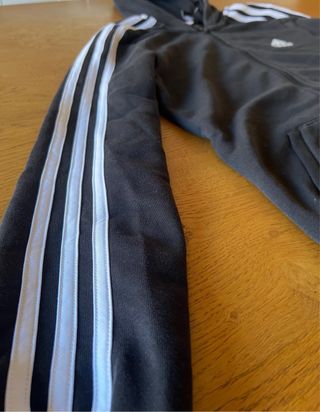 Chaqueta Adidas negra con capucha · Vintage