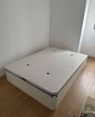 Canapé abatible de madera con colchones Viscoelast