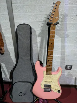Guitarra Eléctrica Mooer GTRSS800 + Funda + Switch
