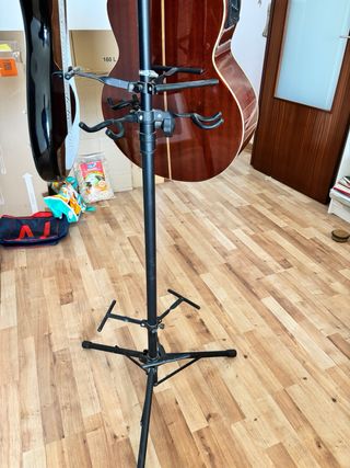 Percha para guitarras