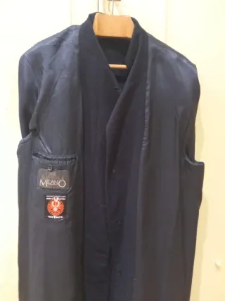 Abrigo paño color azul marino. Marca Milano. XL