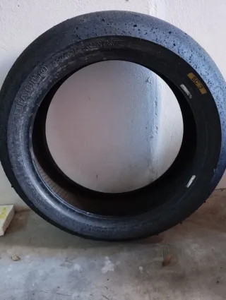 Neumáticos moto Pirelli diablo superbike