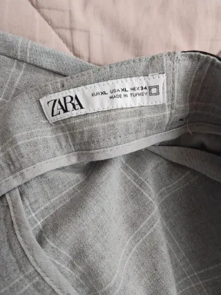 Pantalón de vestir Zara cuadros gris