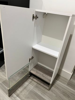 Estantería. Mueble multiusos blanco brillo-madera