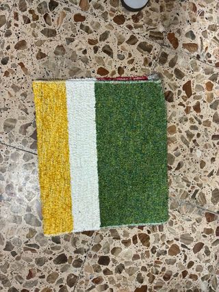 Alfombra de tela tricolor