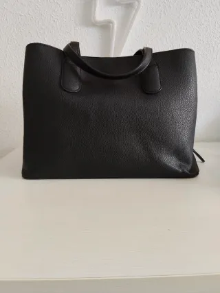 Bolso negro Stradivarius