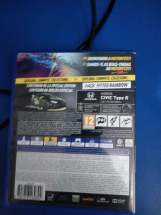 Volante y Pedales PS4/PS3 Thrustmaster