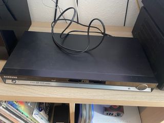 2 Reproductores DVD + TDT Easy Home y Samsung
