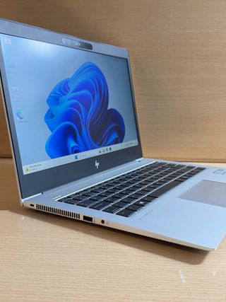 HP EliteBook 1040 G4 i5 / 8GB / 256GB
