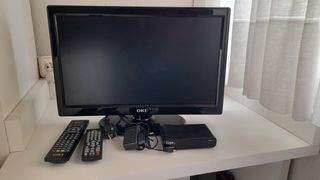 Monitor OKI con HDMI, multi-ingresso per PC o TV