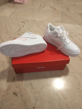 Zapatillas Reebok Niña Blancas y Rosas