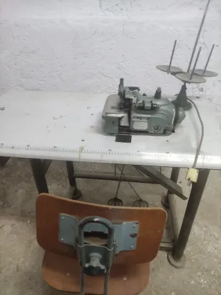 Máquina de coser Overlock industrial