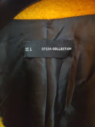 Abrigo Sfera Amarillo Talla M Nuevo color mostaza