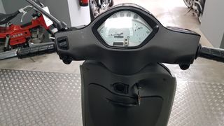 PIAGGIO LIBEETY 125 CON CAJON DE REPARTO