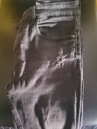 Pantalones vaqueros Pull&Bear rotos negros